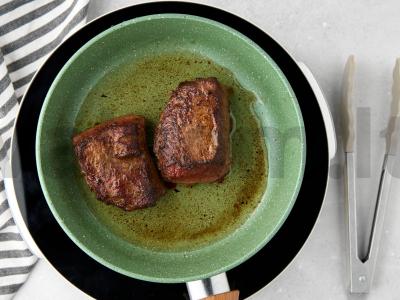 Jautienos bifšteksas keptuvėje Žingsnis 3