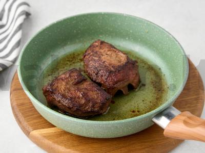 Jautienos bifšteksas keptuvėje Žingsnis 4