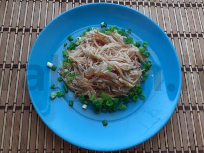 Kepta vermišelė su terijaki padažu, žaliu svogūnu ir sezamu Žingsnis 5