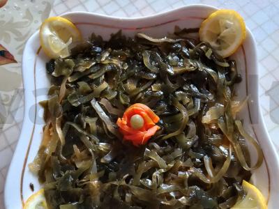 Salotas „Princesė ant žirnių“ pagrindine nuotrauka