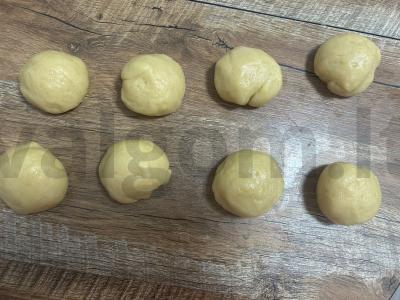 Sūrio pyragėliai iš trapios tešlos Žingsnis 2