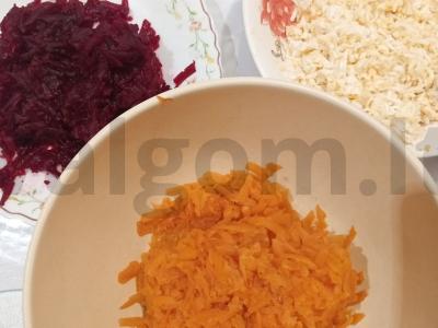 Salotas „Nauja silkė po kailiu“ Žingsnis 4