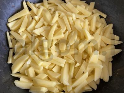 Kepta bulvytė su miško voveraitėmis ir svogūnais Žingsnis 2