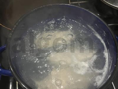 Salotos su vištiena, ananasais ir kukurūzais Žingsnis 1