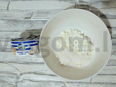 Nuostabūs sausainiai su varškės grūdeliais grietinėlėje Žingsnis 1