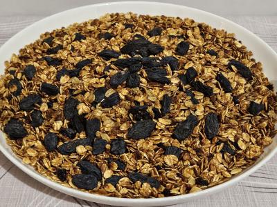 Granola su razinom ir barbaru pagrindine nuotrauka