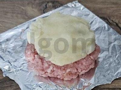 Mėsos faršo kotletas su pipirais Žingsnis 4