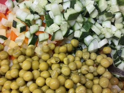 Olivje su šviežiais žalumynais Žingsnis 2