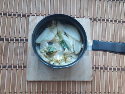 Juodasis arbata su jazminais ir obuoliu Žingsnis 2