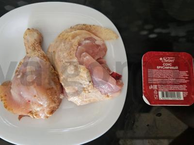 Vištiena su spanguolių padažu pietums Žingsnis 1