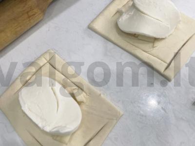 Sluoksniuotos bandelės su obuoliais ir sūriu Žingsnis 6