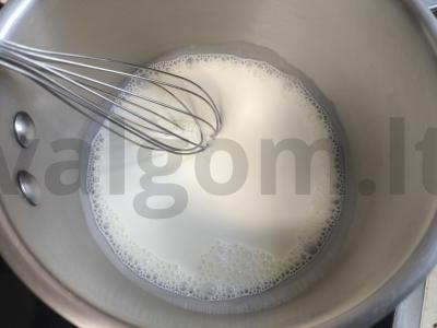 Šokoladinis glajus tortui Žingsnis 1