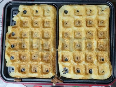 Vieniški vafliai iš minkštos varškės su mango ir marakuja Žingsnis 5