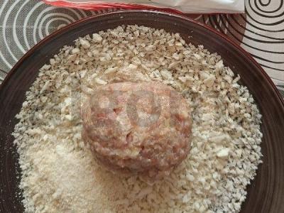 Kalakutienos kotletai su paprika alyvuogių aliejuje Žingsnis 5