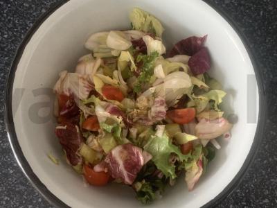 Šviežių daržovių salotas „Vitamininis“ Žingsnis 4