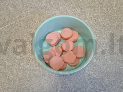 Omletas su dešrele ir petražolėmis Žingsnis 1