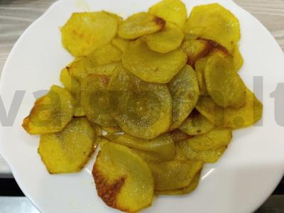 Bulvių traškučiai su augaliniu aliejumi pagrindine nuotrauka