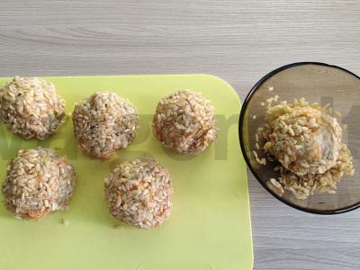 Mėsos ežiukai su cukinija ir rudaisiais ryžiais Žingsnis 5