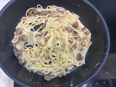 Jūros gėrybių makaronai per 15 minučių Žingsnis 9