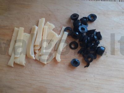 Spagečiai su sūriu, alyvuogėmis ir paprika Žingsnis 2