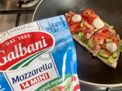 Tortilija su daržovėmis, kalakutiena ir mocarela pusryčiams Žingsnis 6