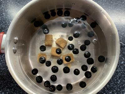 Žolelių arbata su juodųjų serbentų Žingsnis 1