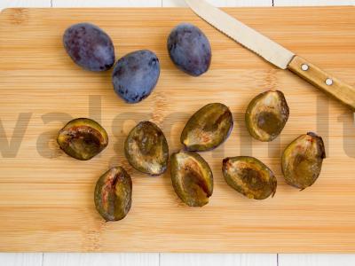 Slyvų čatnis Žingsnis 1