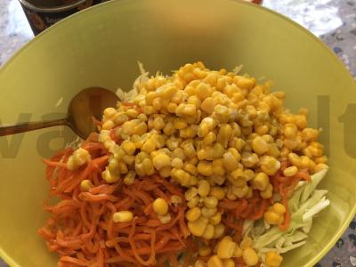 Salotos su korėjietiška morkų Žingsnis 3