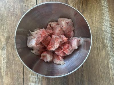 Tropiniai vištienos šašlykai ant iešmelių Žingsnis 2