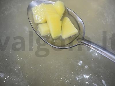 Vištienos sultinys su rudaisiais ryžiais Žingsnis 2