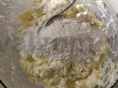 Vafliai su šokoladiniais lašeliais Žingsnis 2