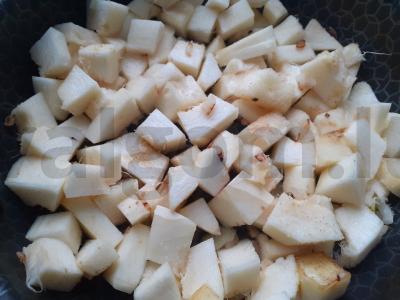 Troškinti cukinijos su pomidorų pasta ir avinžirniais Žingsnis 3