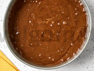 Tortas su graikiniais riešutais ir virta saldinta pienu Žingsnis 5