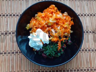 Šiltas salotas su raudonaisiais pupelėmis ir keptomis daržovėmis Žingsnis 4