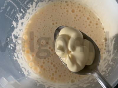 Obuolių šarlotė su majonezu Žingsnis 2