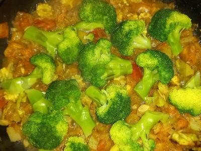 Daržovių apkepas su brokoliais ir kukurūzais Žingsnis 7