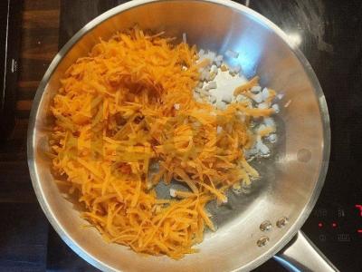 Ptitimas su vištienos šlaunelėmis Žingsnis 2