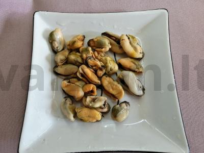 Sushi salotas su midijomis ir silkės ikra namuose Žingsnis 3