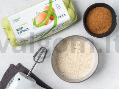 Moliūgų keksiukas su spanguolėmis Žingsnis 2