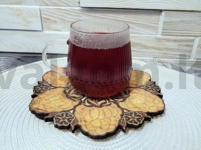 Kvapnus kompotas su uogomis, vyšniomis ir agrastais pagrindine nuotrauka