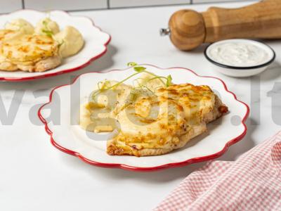 Patingėliška vištiena su ananasais oro grilyje pagrindine nuotrauka