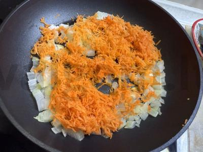 Grybų grietinėlės sriuba su skrudintais duonos kubeliais Žingsnis 2