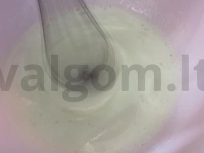 Avietiniai meringai per 30 minučių Žingsnis 3