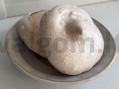 Avietiniai meringai per 30 minučių pagrindine nuotrauka