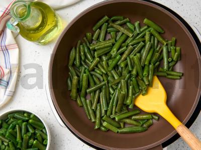 Burokėlių, žaliųjų pupelių ir fetos salotos Žingsnis 2