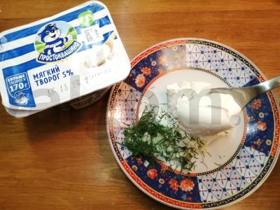 Krabų lazdelės užkandis su varškės įdaru ir brie sūriu Žingsnis 3