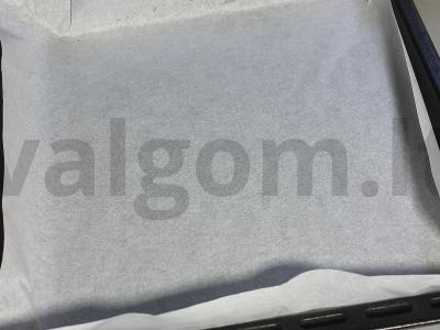 Meringos ritinys su uogomis Žingsnis 9