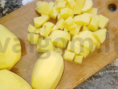 Krevetės sriuba iš plokščiųjų žuvų galvų Žingsnis 3