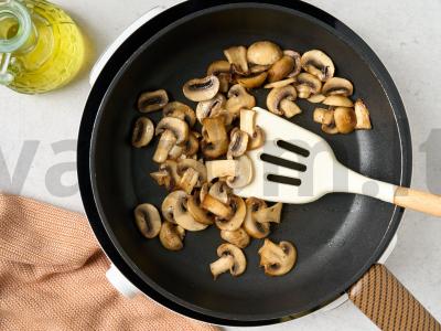 Daržovių troškinys su kotletais Žingsnis 2