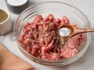 Daržovių troškinys su kotletais Žingsnis 6